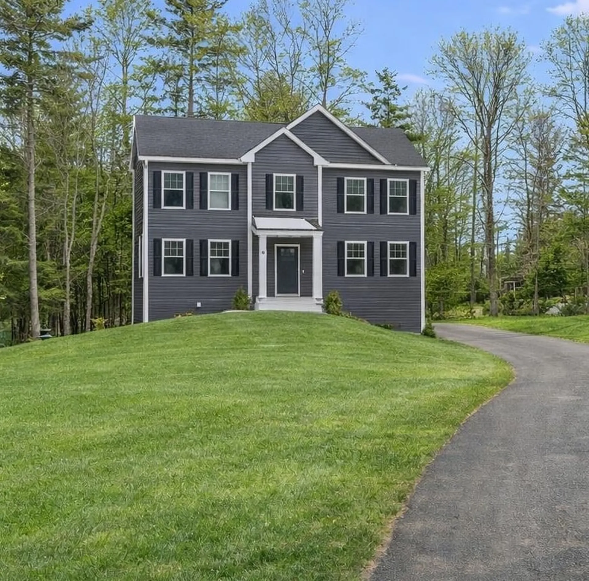 118 Mills Shore Drive Hampstead NH 03841