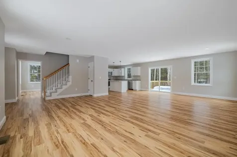 118 Mills Shore Drive Hampstead NH 03841