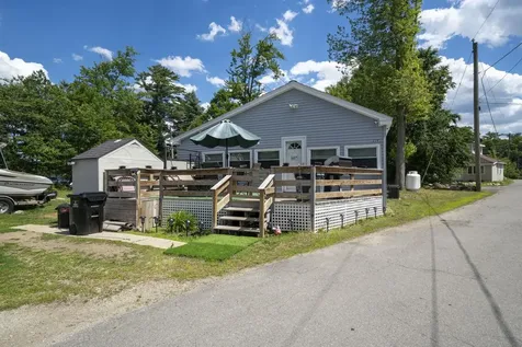 209 Chases Grove Road Derry NH 03038