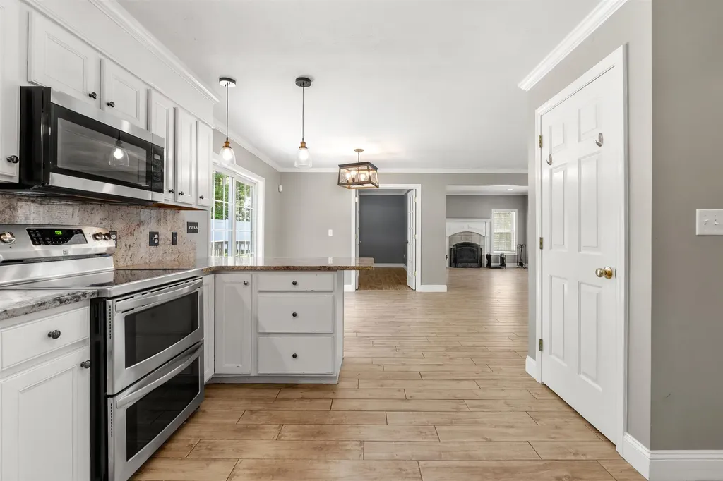 503 Ashley Drive Pembroke NH 03275