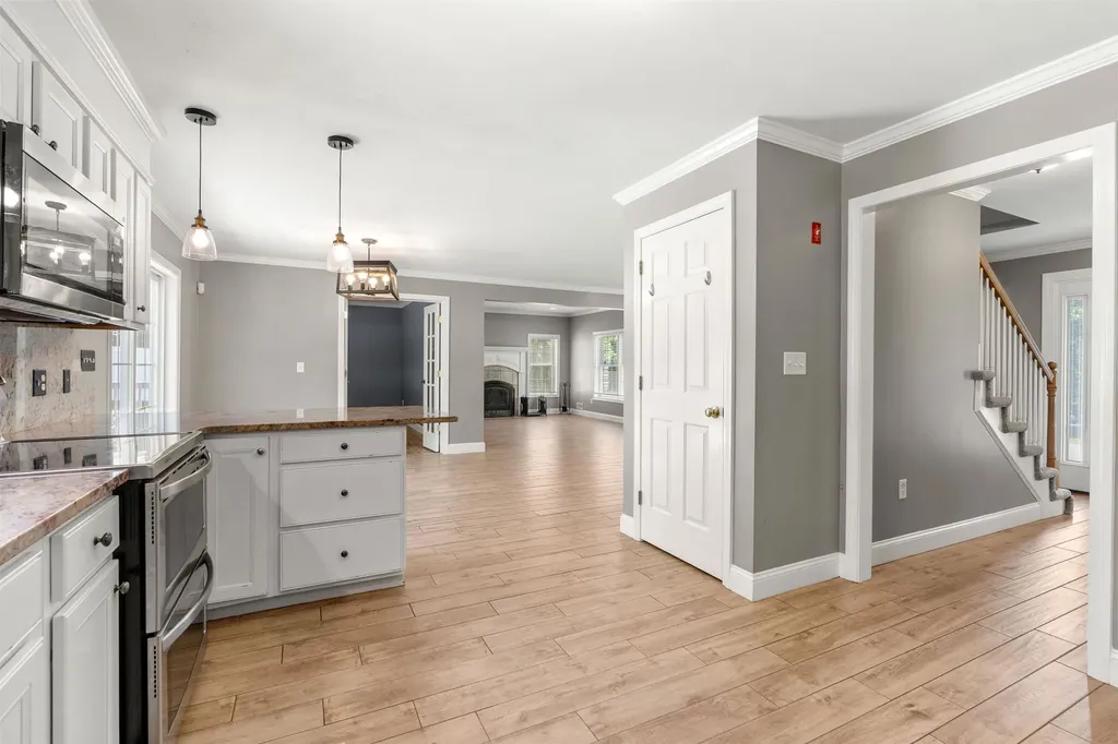 503 Ashley Drive Pembroke NH 03275
