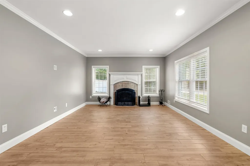 503 Ashley Drive Pembroke NH 03275
