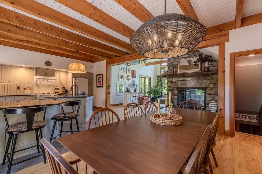25 Perry Road Mount Holly VT 05758
