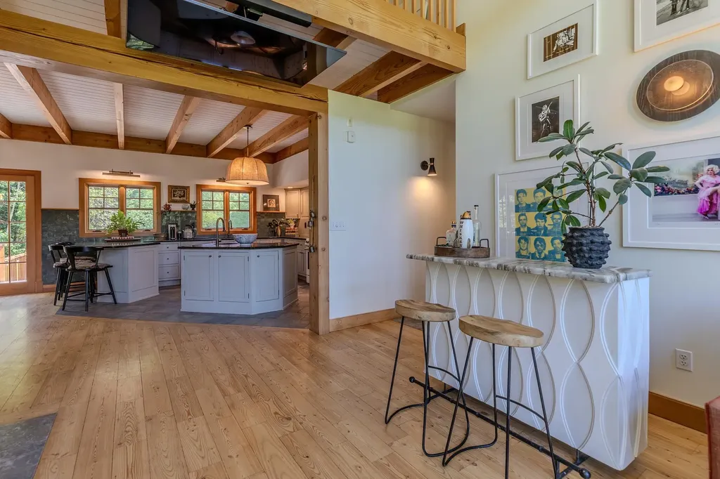 25 Perry Road Mount Holly VT 05758