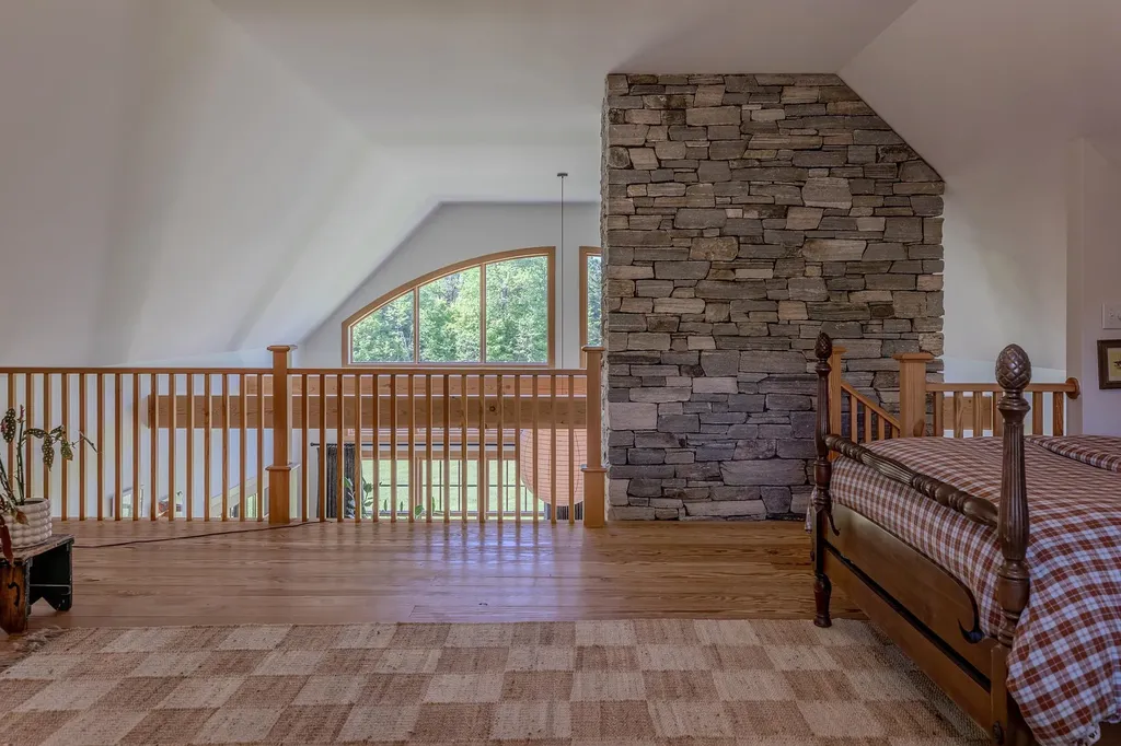 25 Perry Road Mount Holly VT 05758