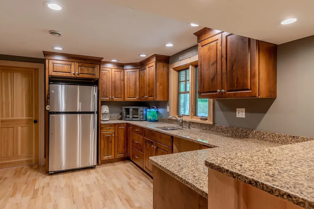 25 Perry Road Mount Holly VT 05758