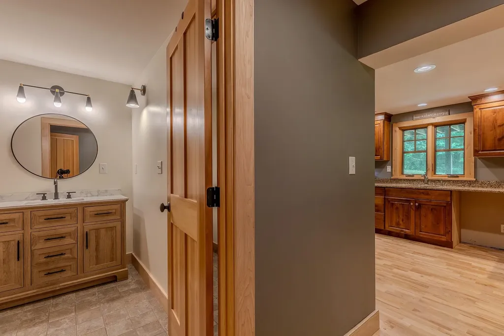 25 Perry Road Mount Holly VT 05758