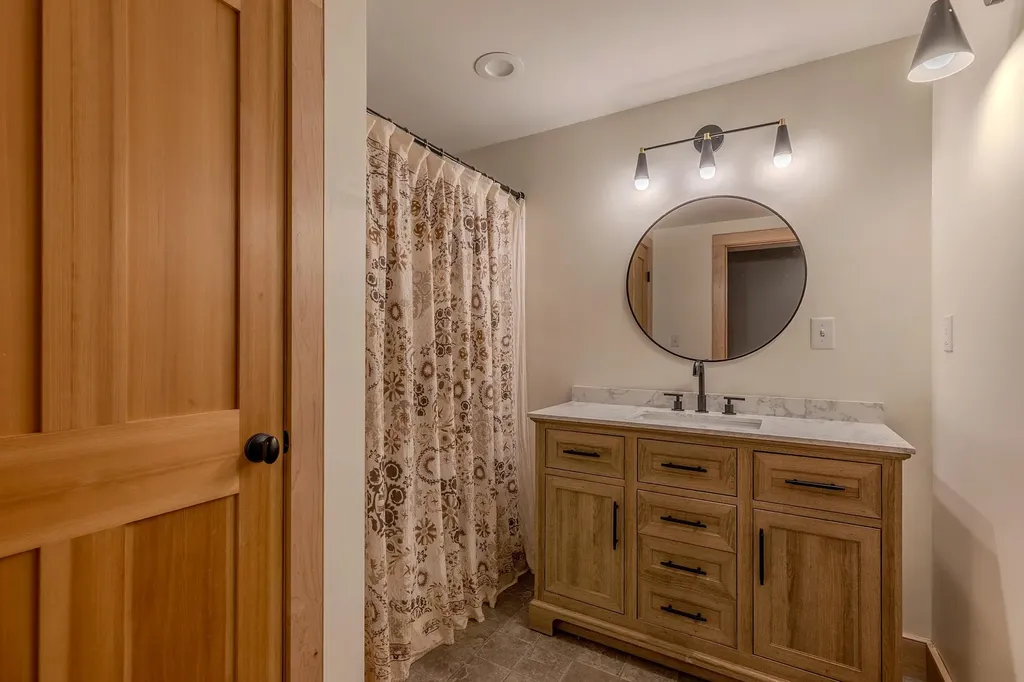 25 Perry Road Mount Holly VT 05758
