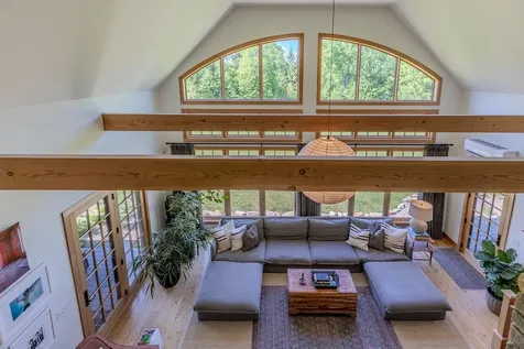 25 Perry Road Mount Holly VT 05758