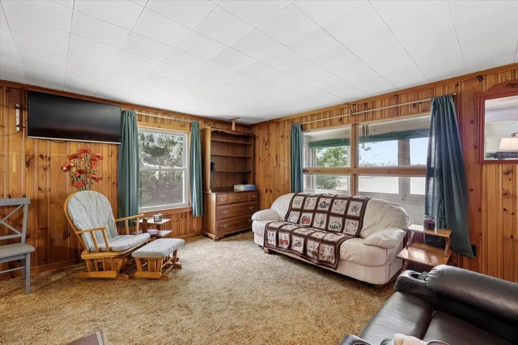 52 Berry Road Loudon NH 03307