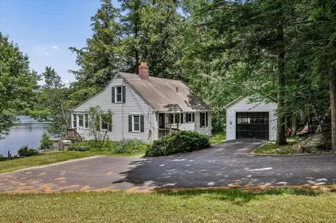 52 Berry Road Loudon NH 03307