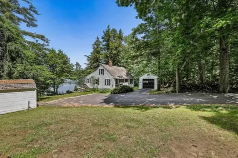52 Berry Road Loudon NH 03307