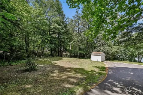 52 Berry Road Loudon NH 03307