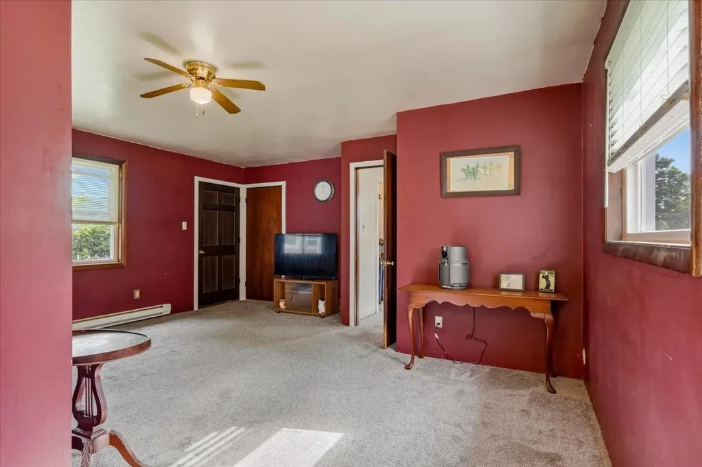 66 Huntley Road Cambridge VT 05444