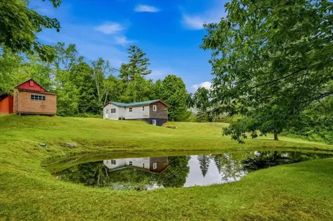 66 Huntley Road Cambridge VT 05444
