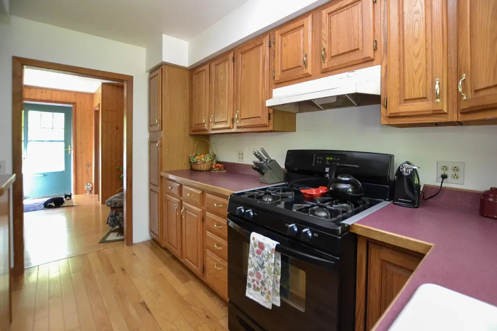 492 Curve Hill Road Colchester VT 05446