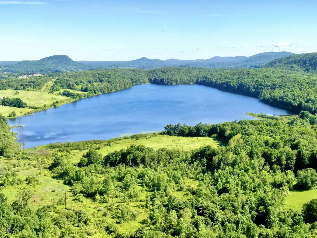 492 Curve Hill Road Colchester VT 05446