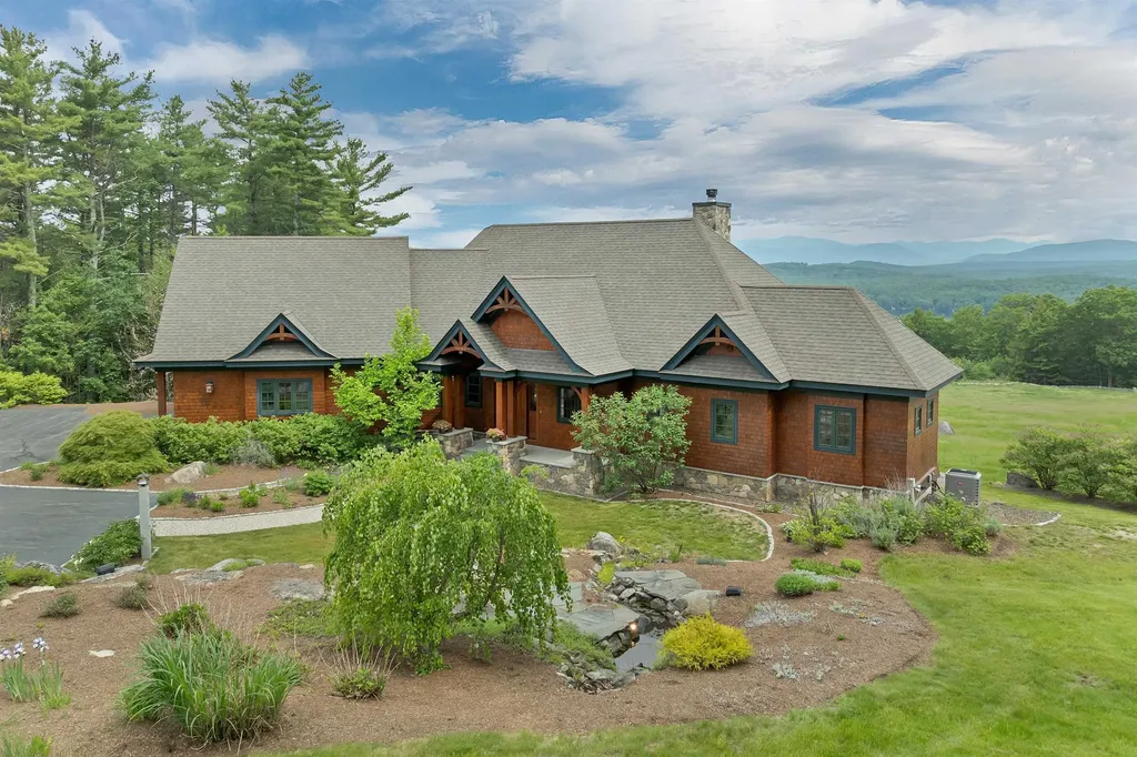 44 Pease Road Meredith NH 03253