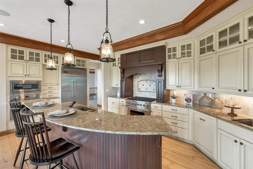 44 Pease Road Meredith NH 03253