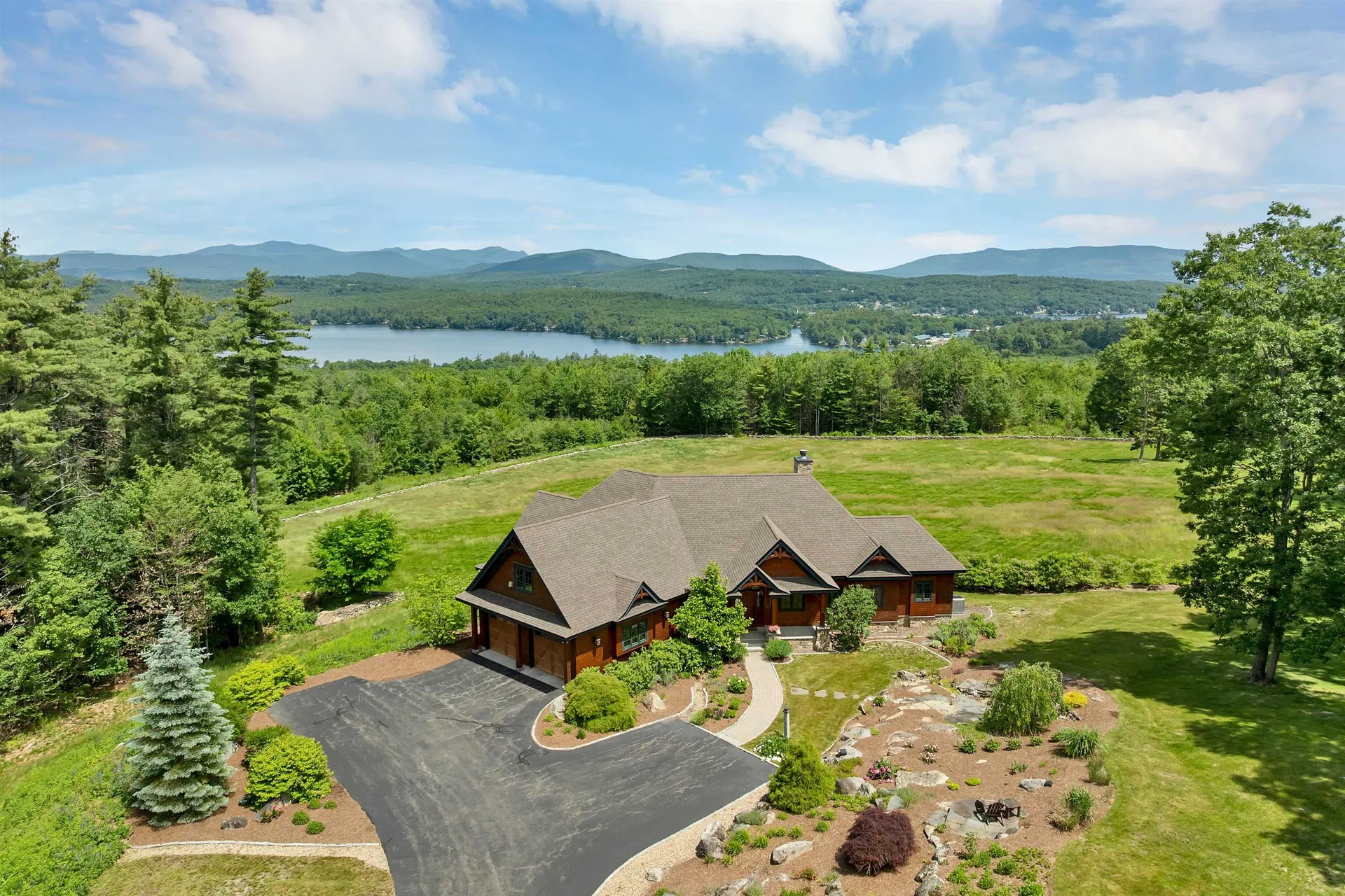 44 Pease Road Meredith NH 03253