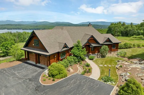 44 Pease Road Meredith NH 03253