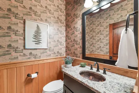44 Pease Road Meredith NH 03253