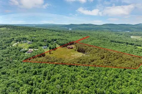 44 Pease Road Meredith NH 03253