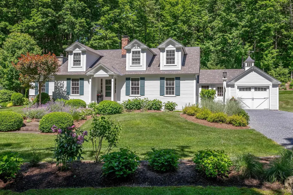 59 Barrows Heights Dorset VT 05251