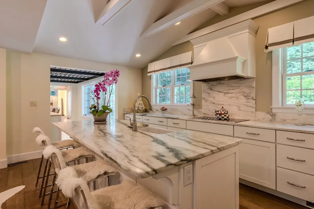 59 Barrows Heights Dorset VT 05251