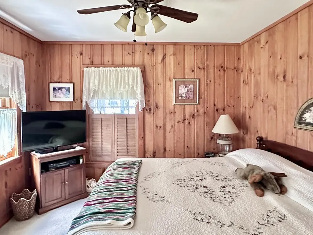 203 Shore N Drive Bridgewater NH 03222