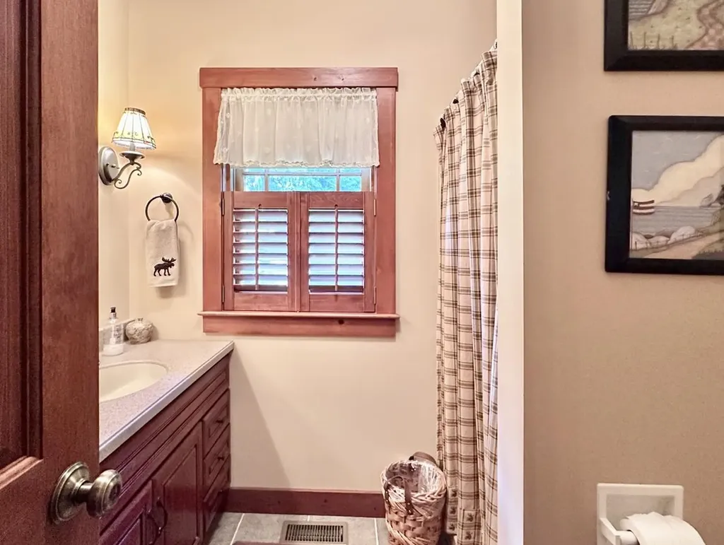 203 Shore N Drive Bridgewater NH 03222