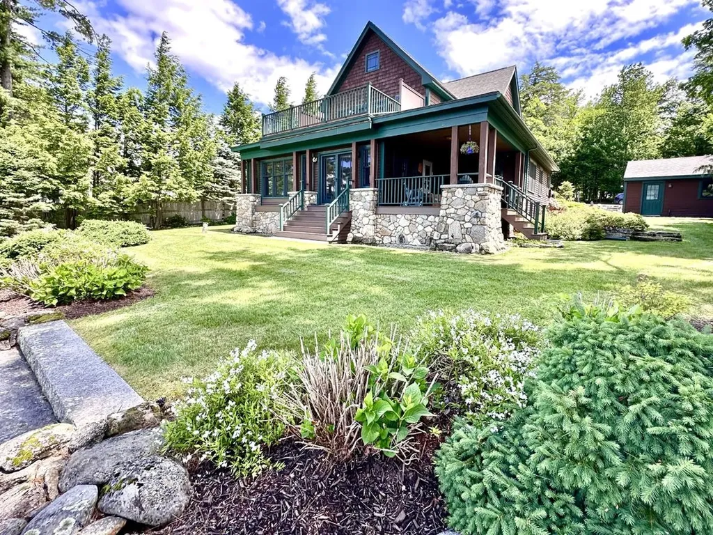 203 Shore N Drive Bridgewater NH 03222