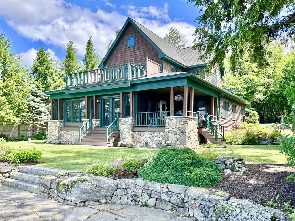 203 Shore N Drive Bridgewater NH 03222