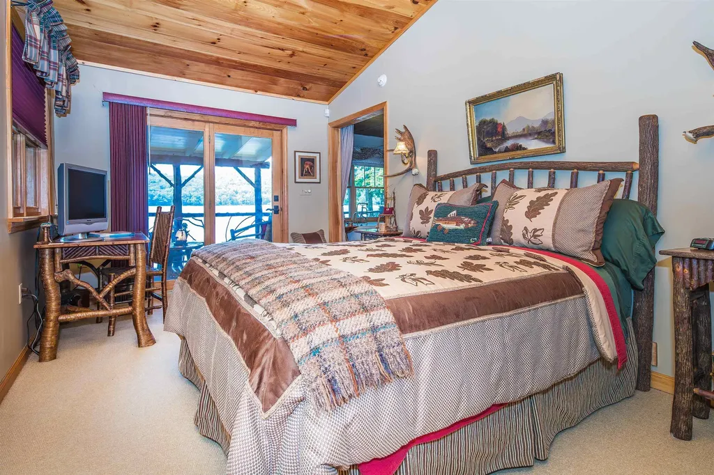 289 Ledgemere Point Hubbardton VT 05732