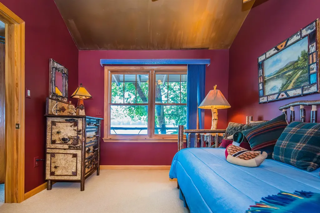 289 Ledgemere Point Hubbardton VT 05732