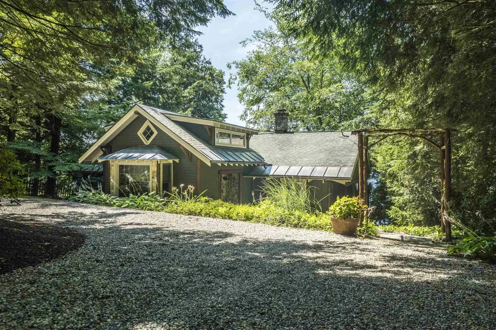 289 Ledgemere Point Hubbardton VT 05732