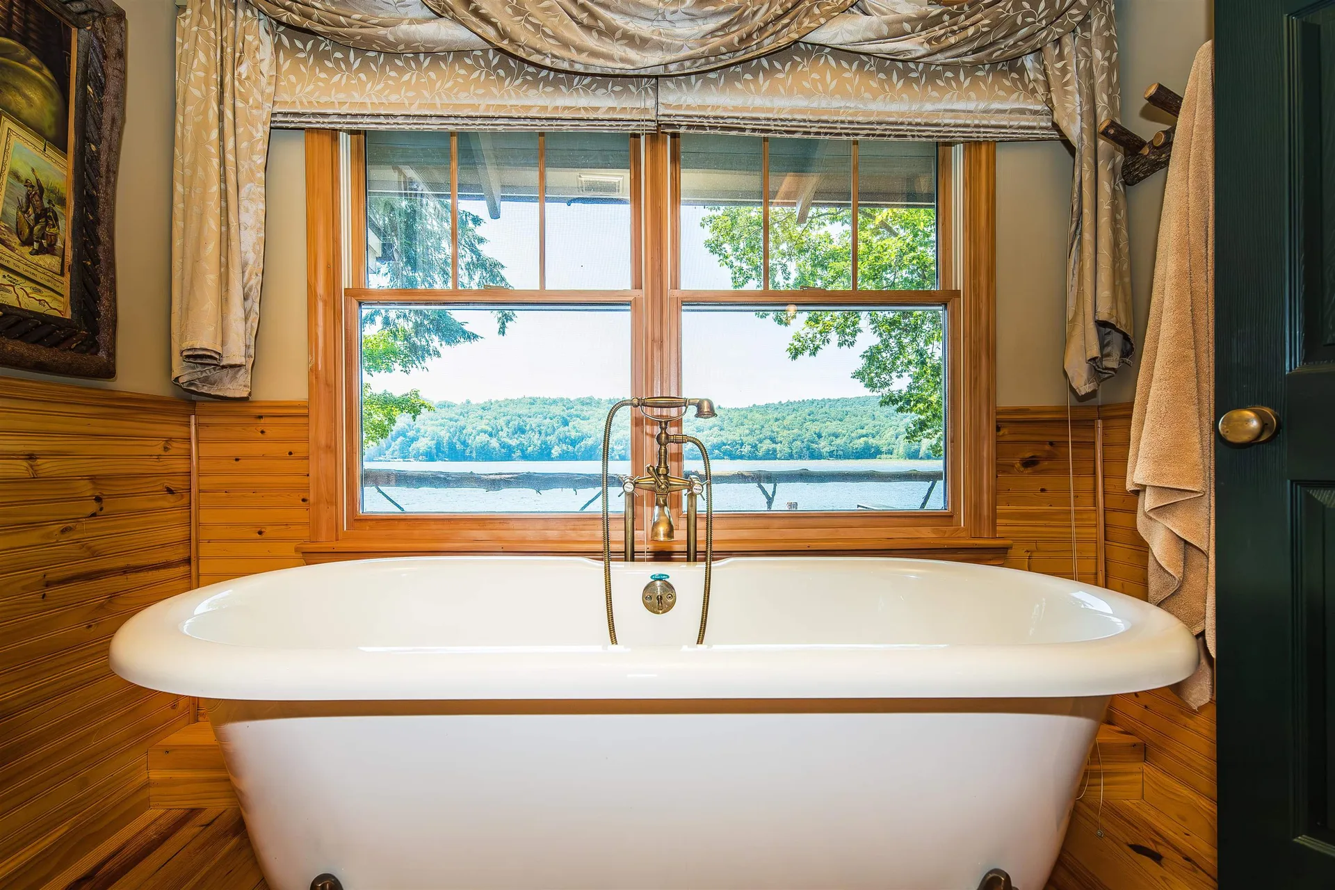 289 Ledgemere Point Hubbardton VT 05732