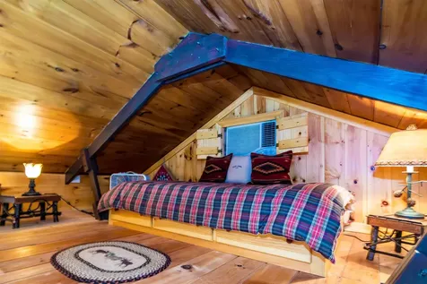 289 Ledgemere Point Hubbardton VT 05732