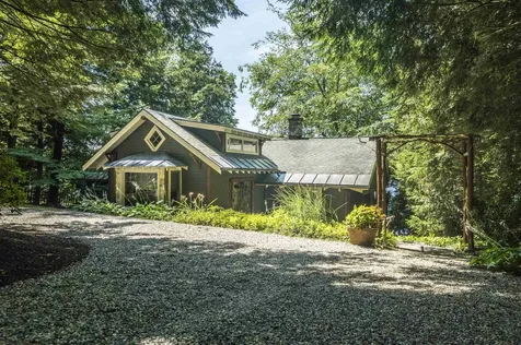 289 Ledgemere Point Hubbardton VT 05732