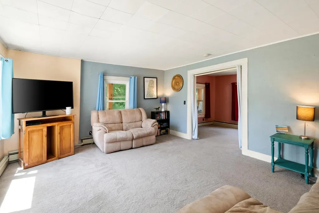 579 Crown Point Road Bridport VT 05734