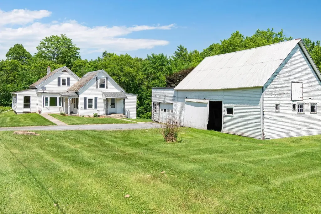 579 Crown Point Road Bridport VT 05734