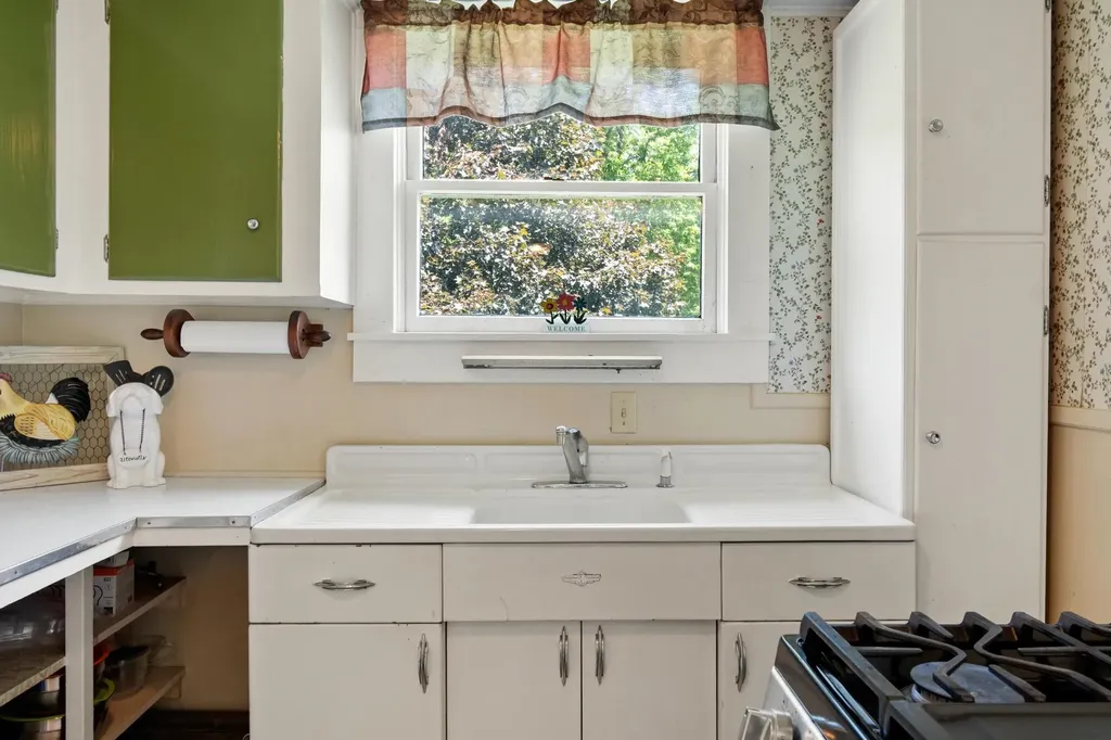 579 Crown Point Road Bridport VT 05734