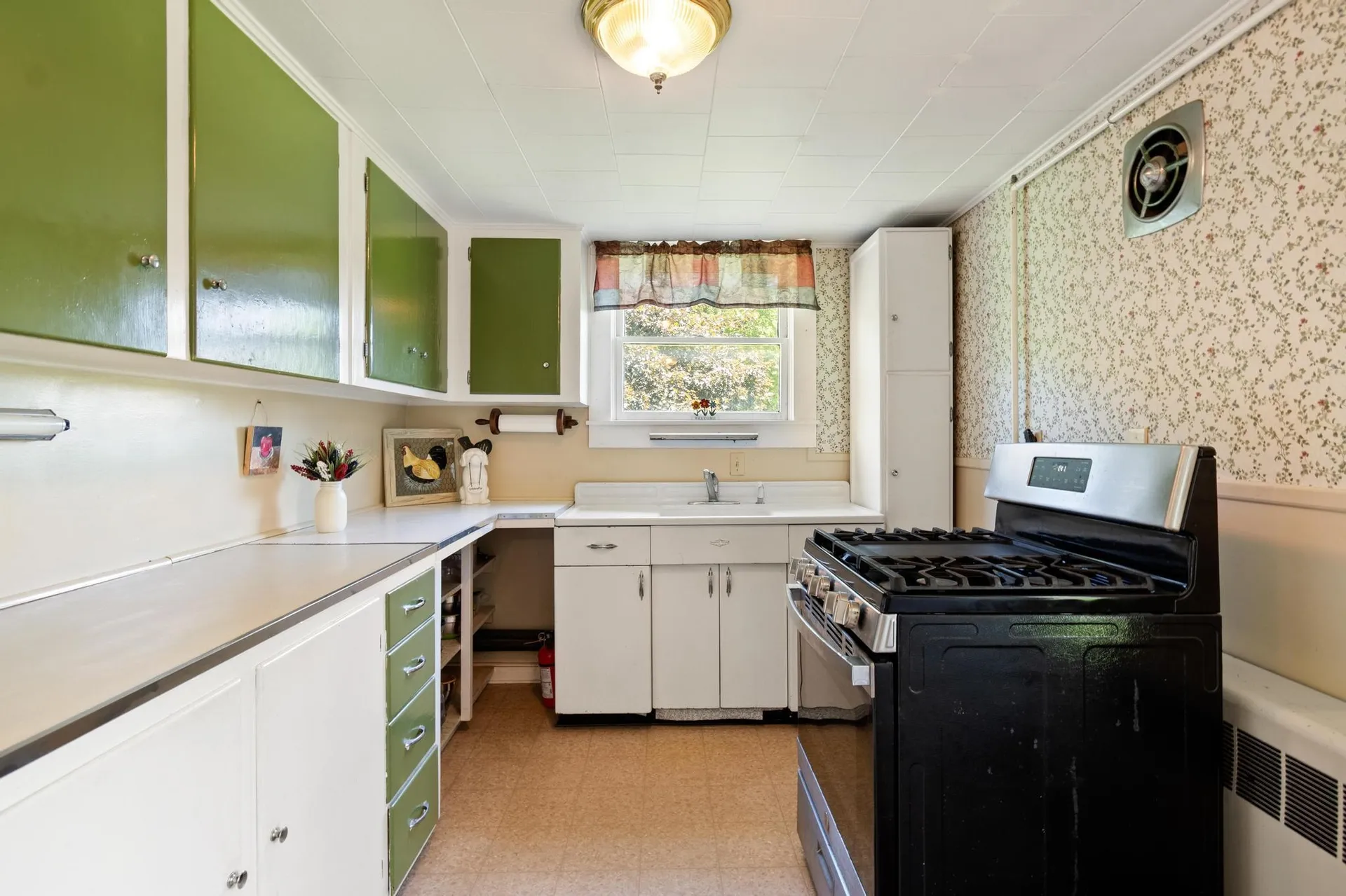 579 Crown Point Road Bridport VT 05734