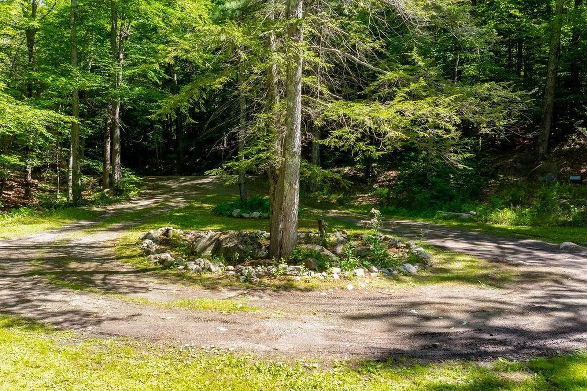 49/51 Northshore Road Sunapee NH 03782