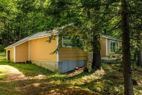 49/51 Northshore Road Sunapee NH 03782