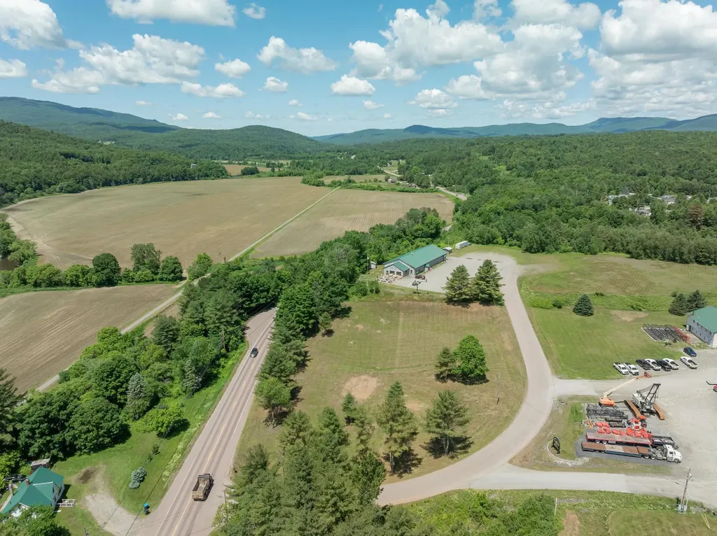00 Vfw Drive Hyde Park VT 05655