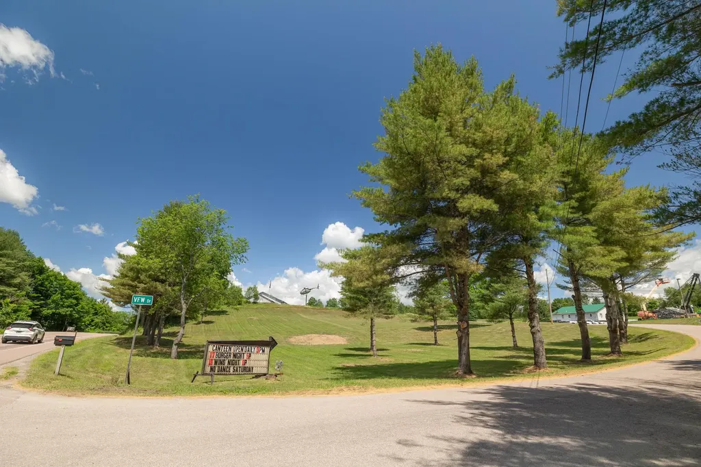 00 Vfw Drive Hyde Park VT 05655