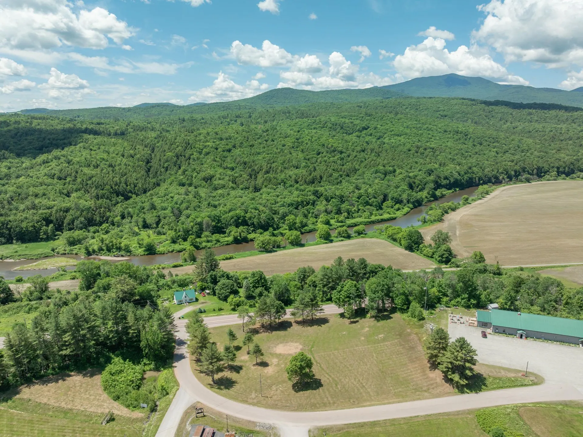 00 Vfw Drive Hyde Park VT 05655