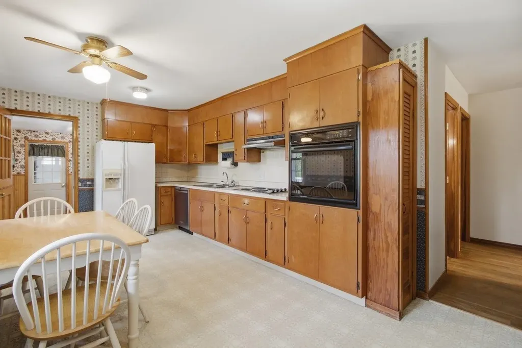 110 State Line Drive Pownal VT 05261