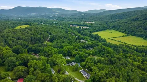 110 State Line Drive Pownal VT 05261